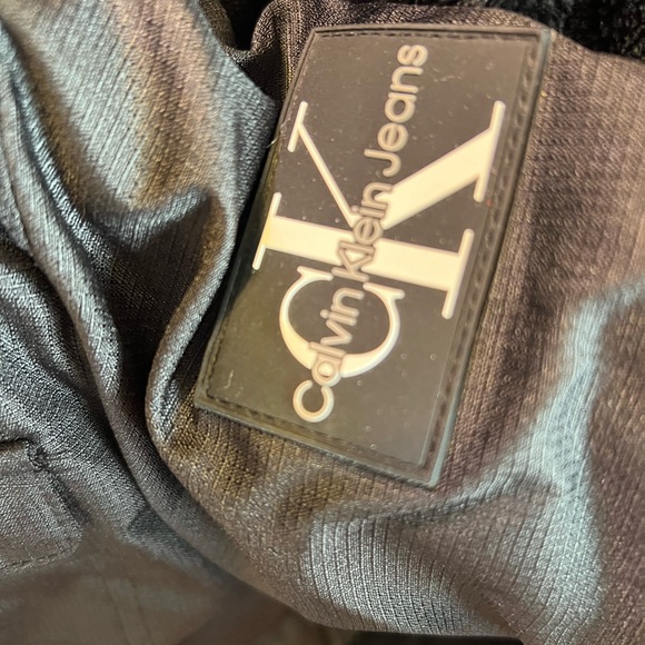 Calvin Klein winter Scuba black Jacket like New. Lined gray fleece. Extra warm - Picture 15 of 16